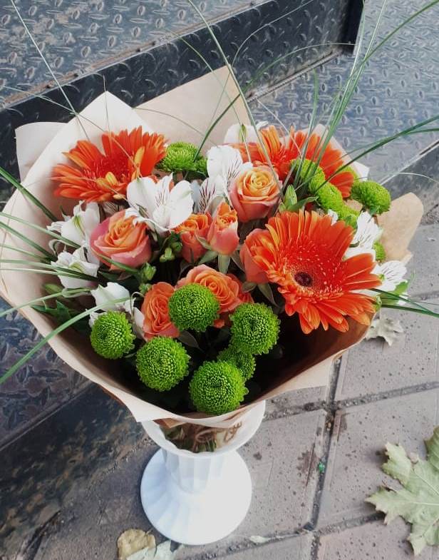 Букет цветов из: Герберы, Хризантемы, Альстромерии и Розы в Кугульте