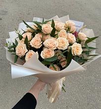 Букет Кремовые розы Латте в Кугульте