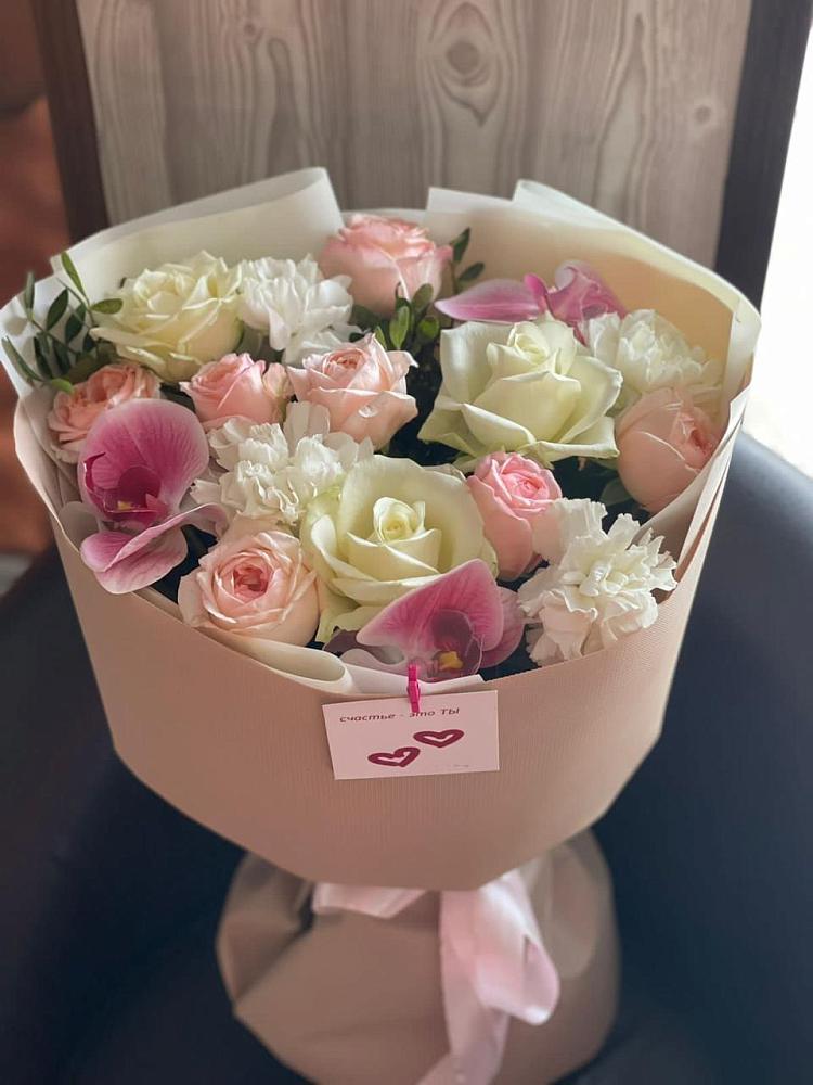 Букет цветов из: Орхидеи, Розы и Гвоздики в Кугульте