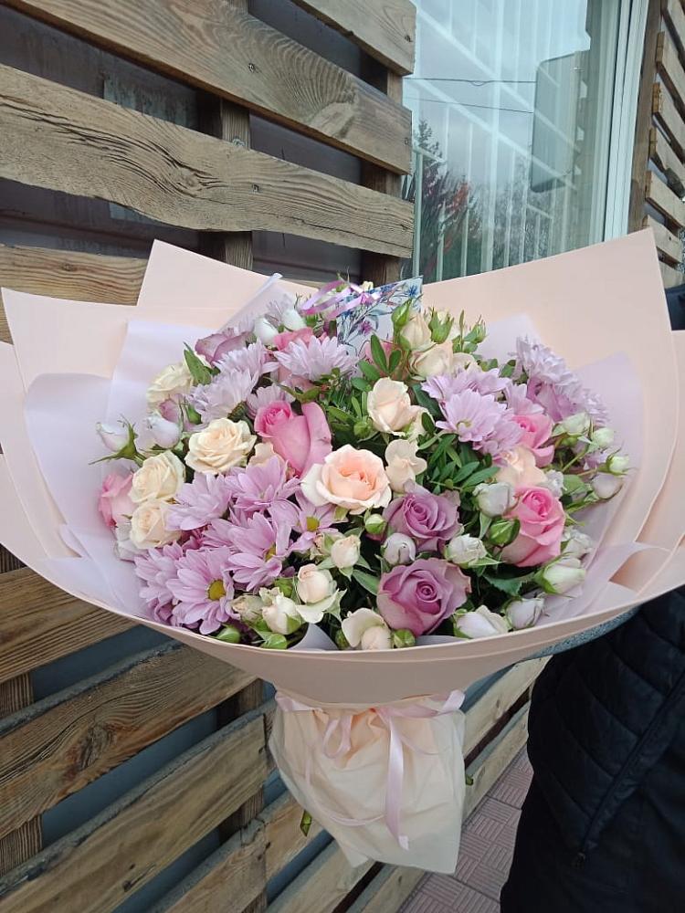 Букет цветов из: Розы и Хризантемы в Кугульте