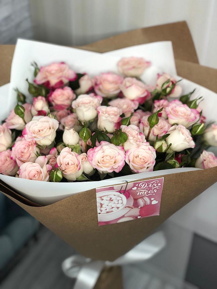 Букет цветов из: Розы в Кугульте