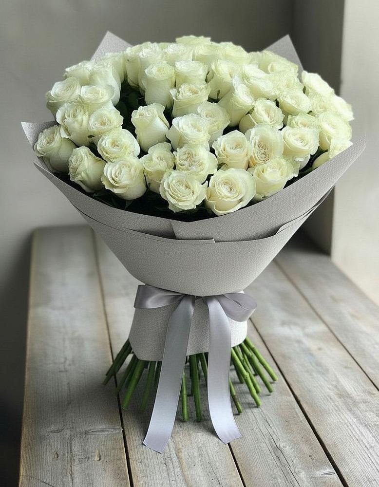 Букет 35 Белых роз в Кугульте
