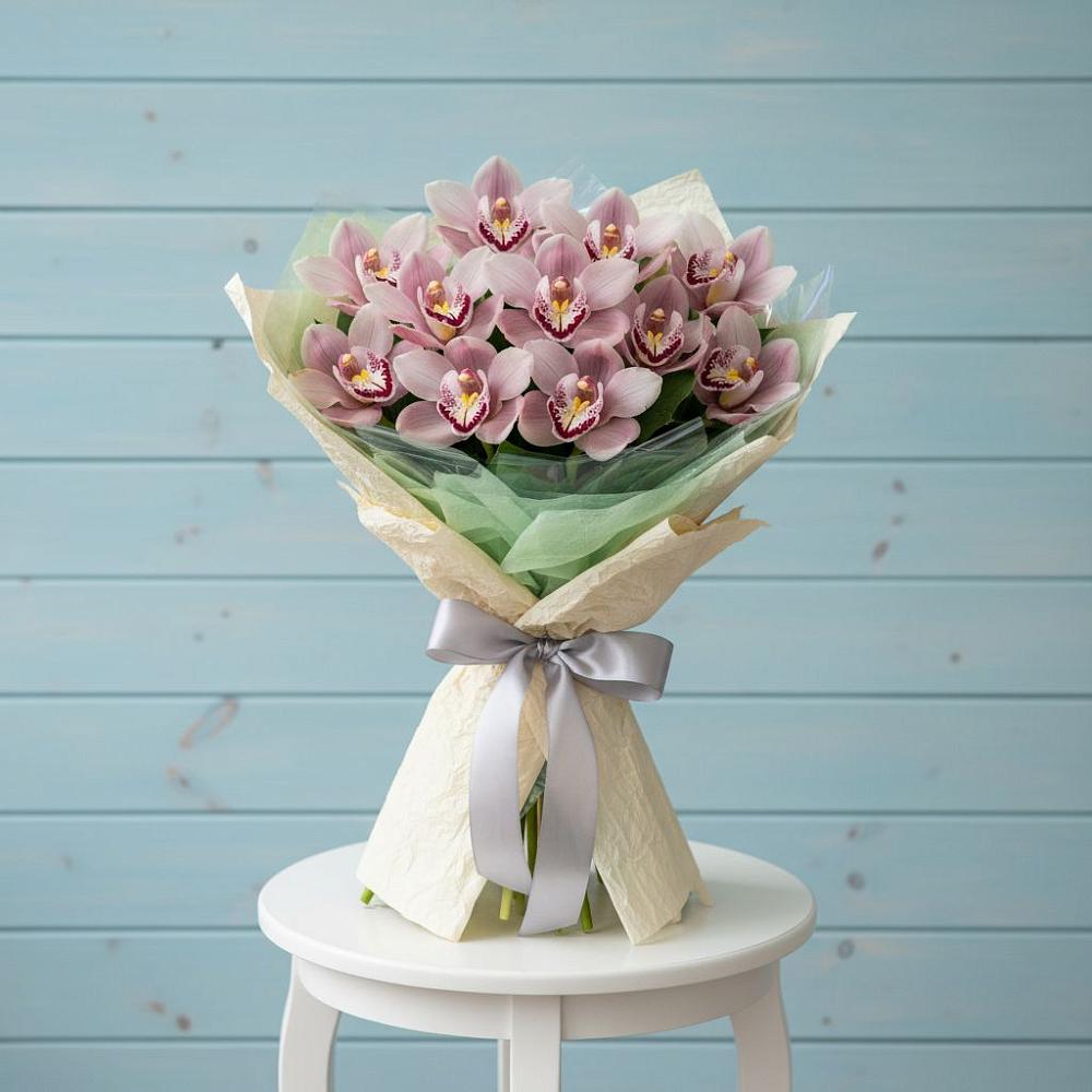 Букет цветов из: Орхидеи и Розы в Кугульте