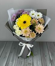 Букет цветов из:  Розы, Герберы и Хризантемы в Кугульте