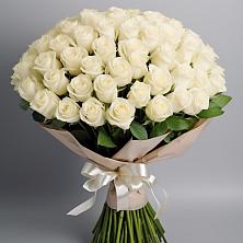 Букет 101 беля роза Белоснежка в Кугульте