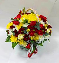 Цветочная композиция из Хризантемы и Розы в корзине в Кугульте