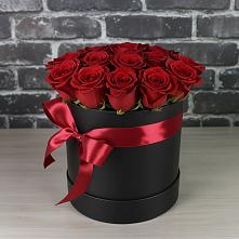 Цветочная композиция из Розы в шляпной коробке в Кугульте